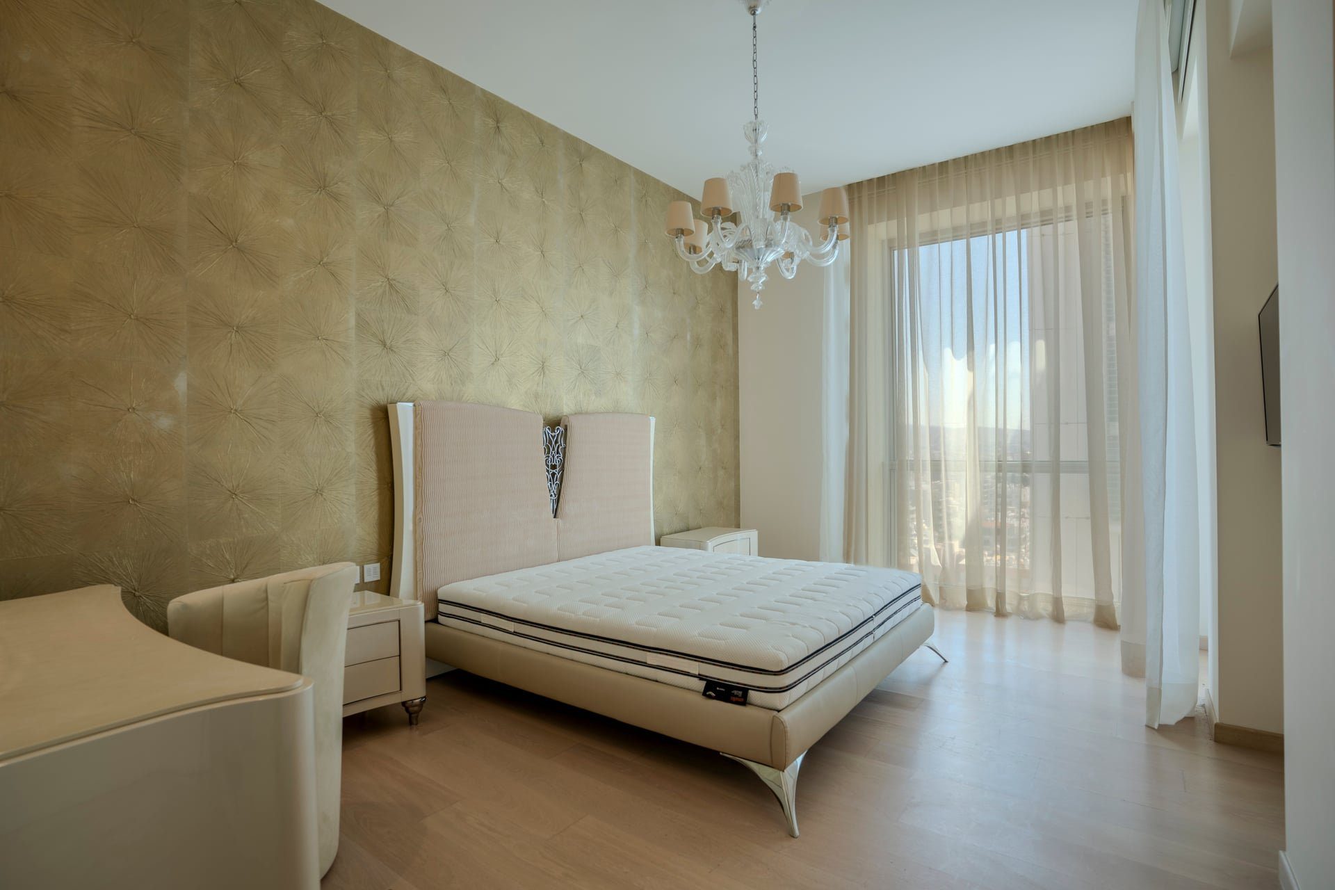 3 BR Exclusive Seafront Apartment in Neapolis, Limassol photo 5