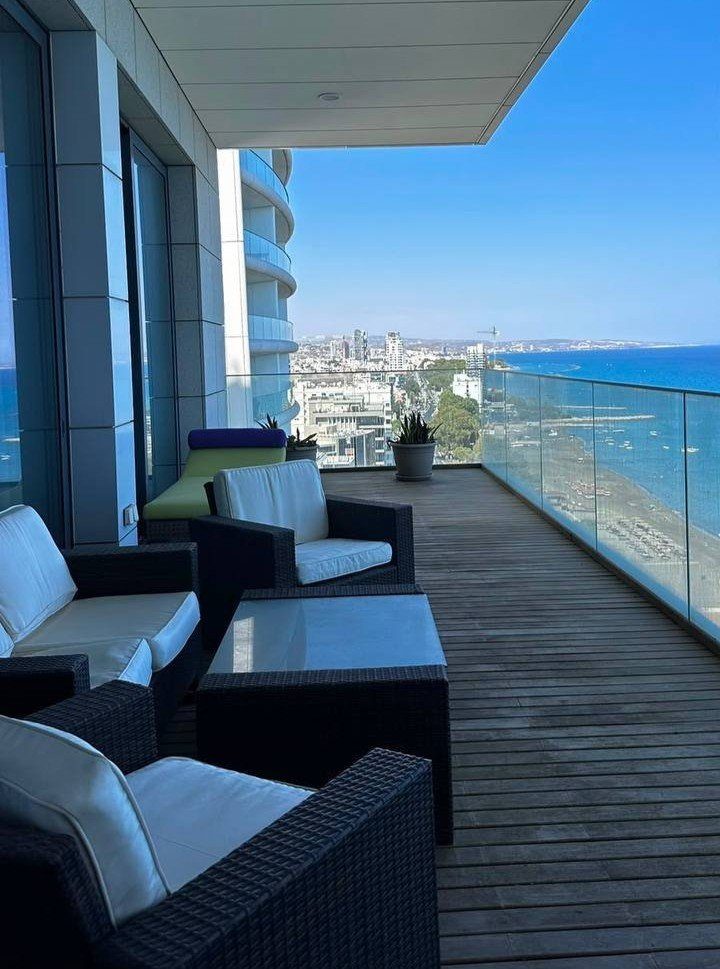 3 BR Exclusive Seafront Apartment in Neapolis, Limassol photo 17