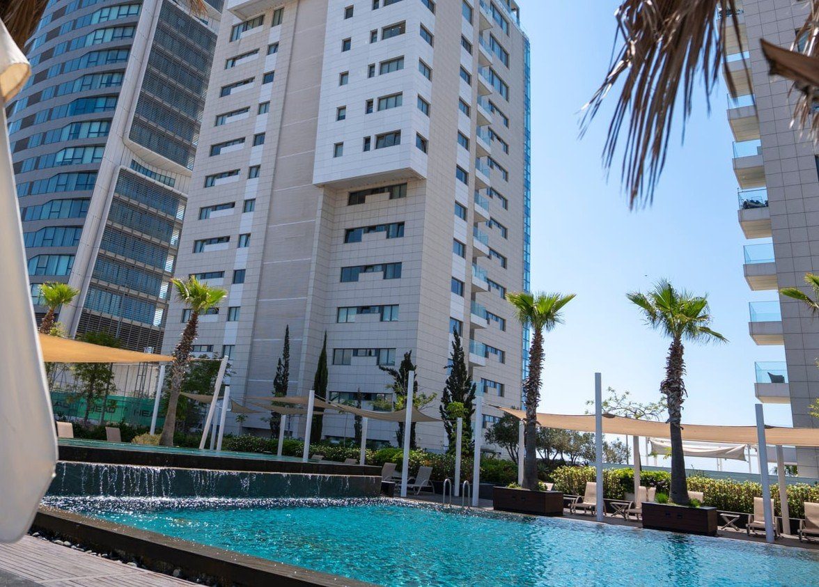 3 BR Exclusive Seafront Apartment in Neapolis, Limassol photo 17