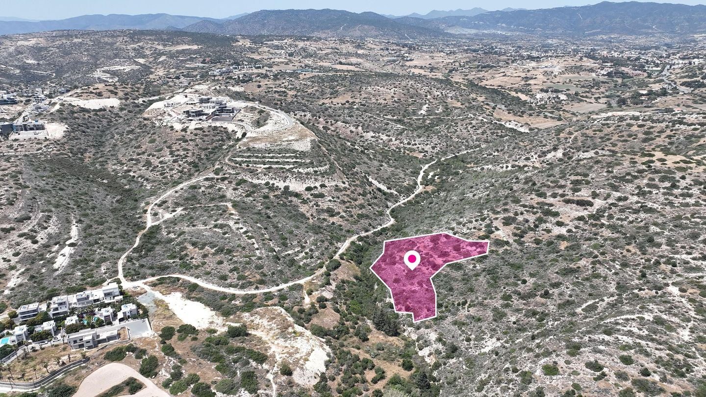 (Share) Residential field in Ayios Tychonas, Limassol — photo 2
