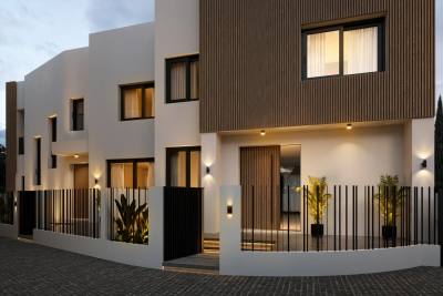 3 BR Semi-detached house in Parekklisia, Limassol thumbnail 1