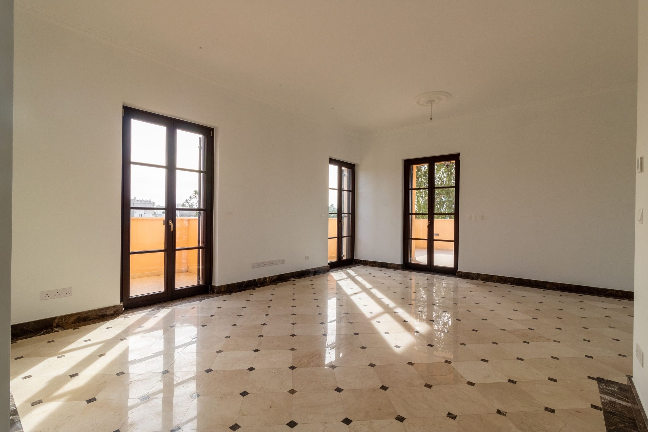 3 BR Luxury Apartment in Potamos Germasogeias, Limassol photo 2