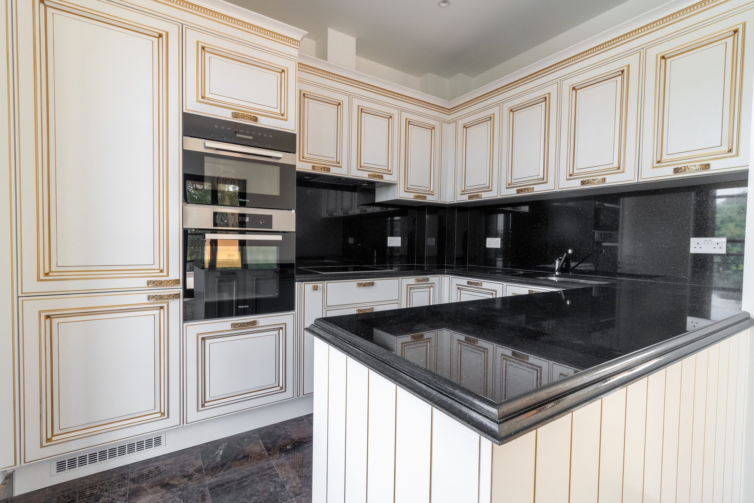 3 BR Luxury Apartment in Potamos Germasogeias, Limassol photo 1