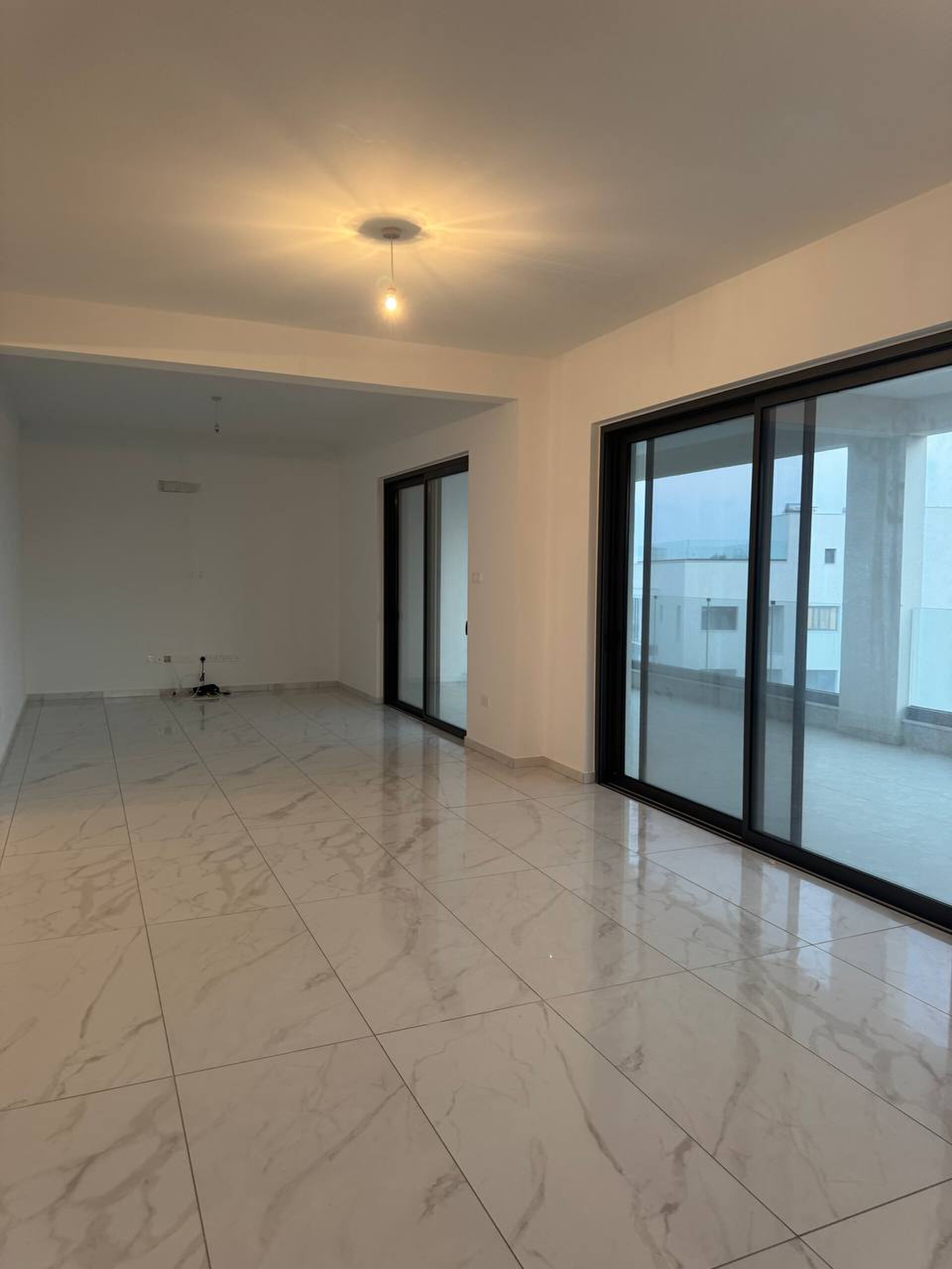 3 BR Penthouse in Agios Athanasios, Limassol photo 4