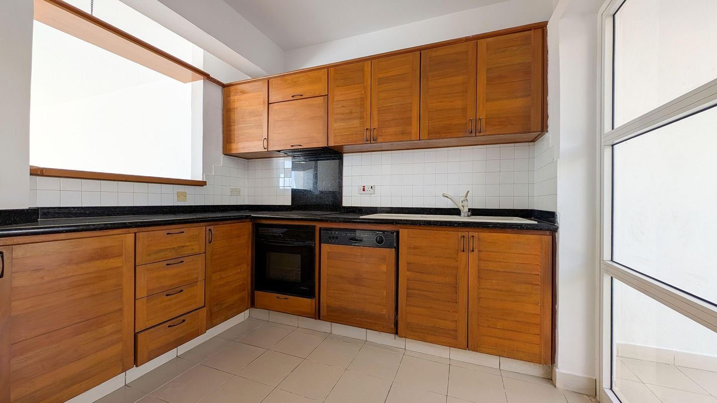 Two Storey Semi Detached House in Chloraka, Paphos photo 9