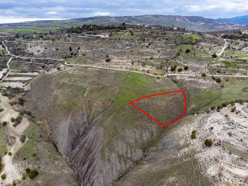 Shared fields in Agios Dimitrianos, Paphos photo 8