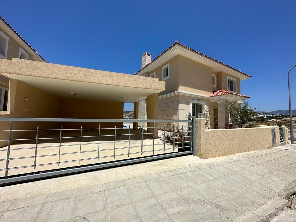 5 BR Villa in Agios Tychonas, Limassol