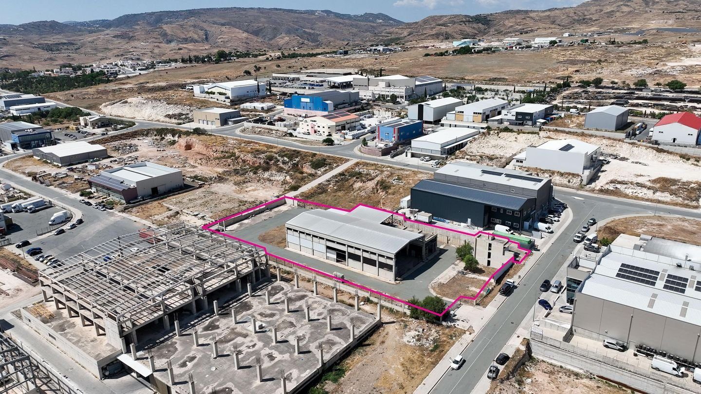 Industrial Unit/Warehouse in Timi, Paphos photo 3