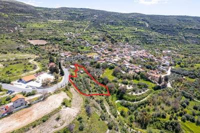 Shared residential field in Kedares, Paphos thumbnail 2