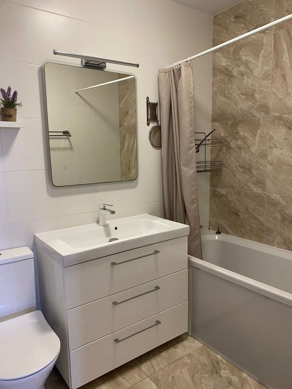3 BR Apartment in Mesa Geitonia, Limassol photo 13