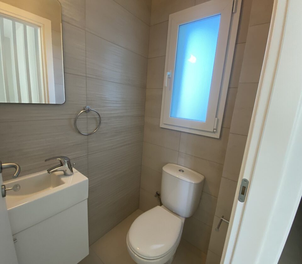 3 BR Apartment in Parekklisia, Limassol photo 10