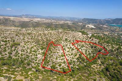 Agricultural fields in Agios Georgios, Limassol thumbnail 2
