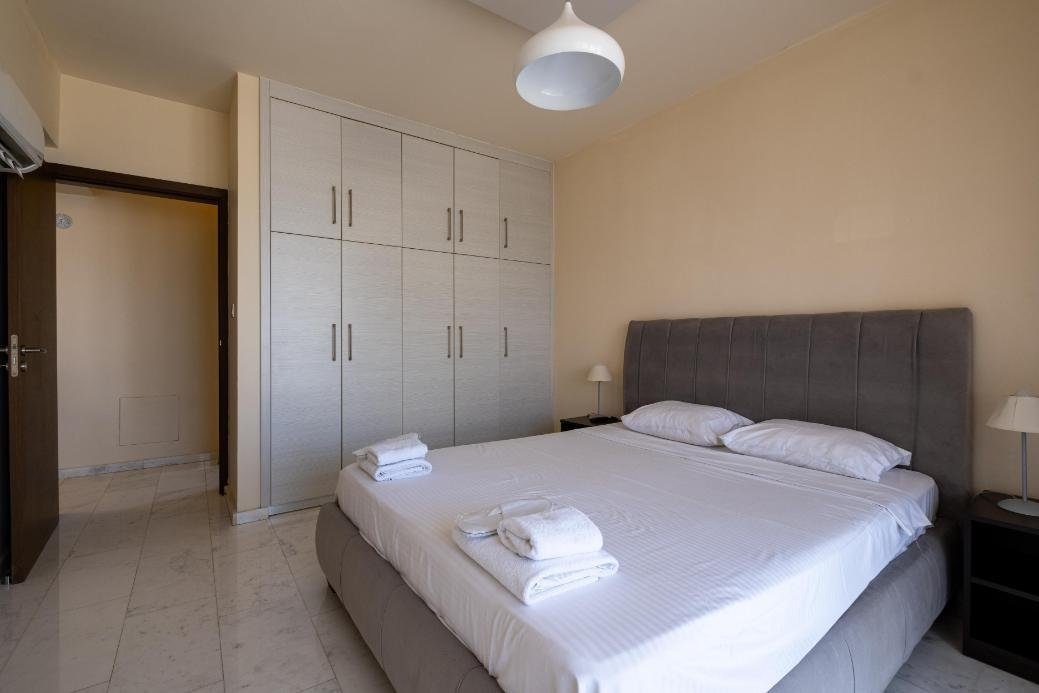 1-bedroom apartment with jacuzzi in Latchi, Paphos — photo 5