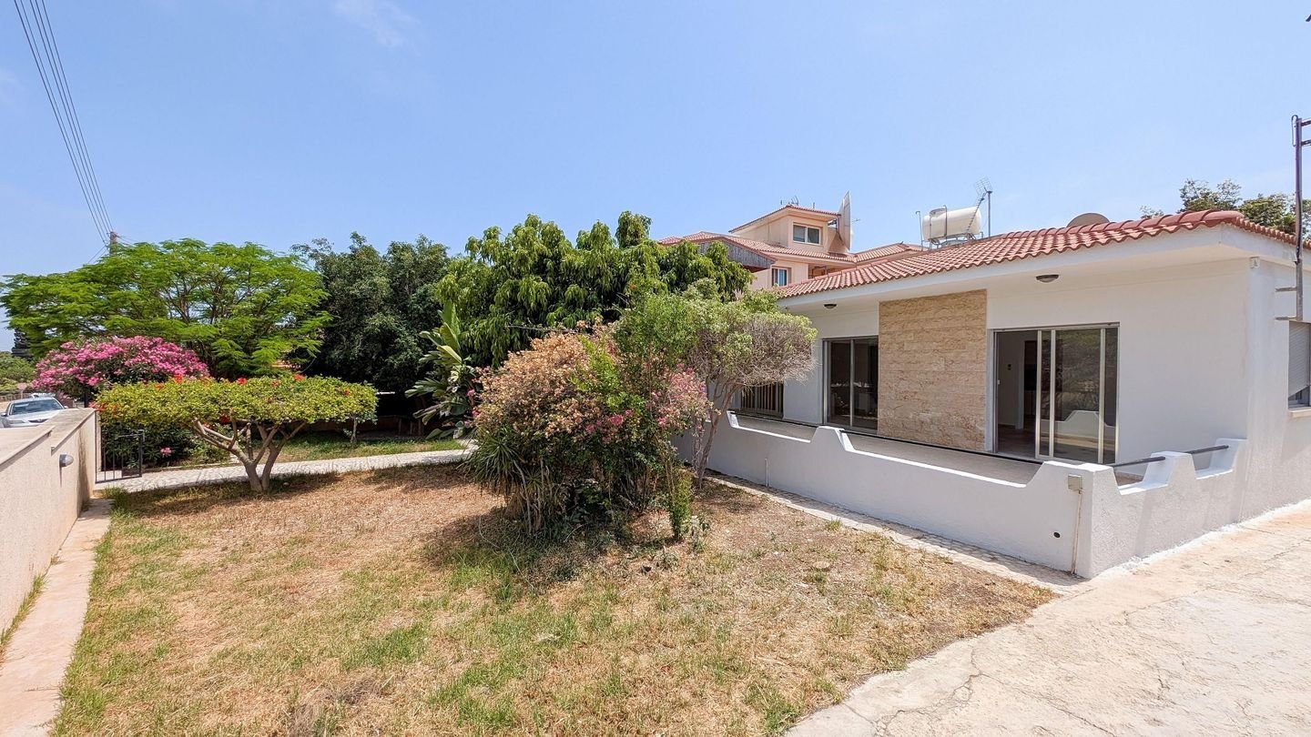 Ground-Floor Three-Bedroom House in Episkopi, Limassol — photo 2