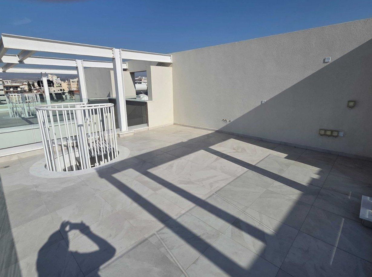 2 BR Penthouse in Agios Spyridon, Limassol photo 11
