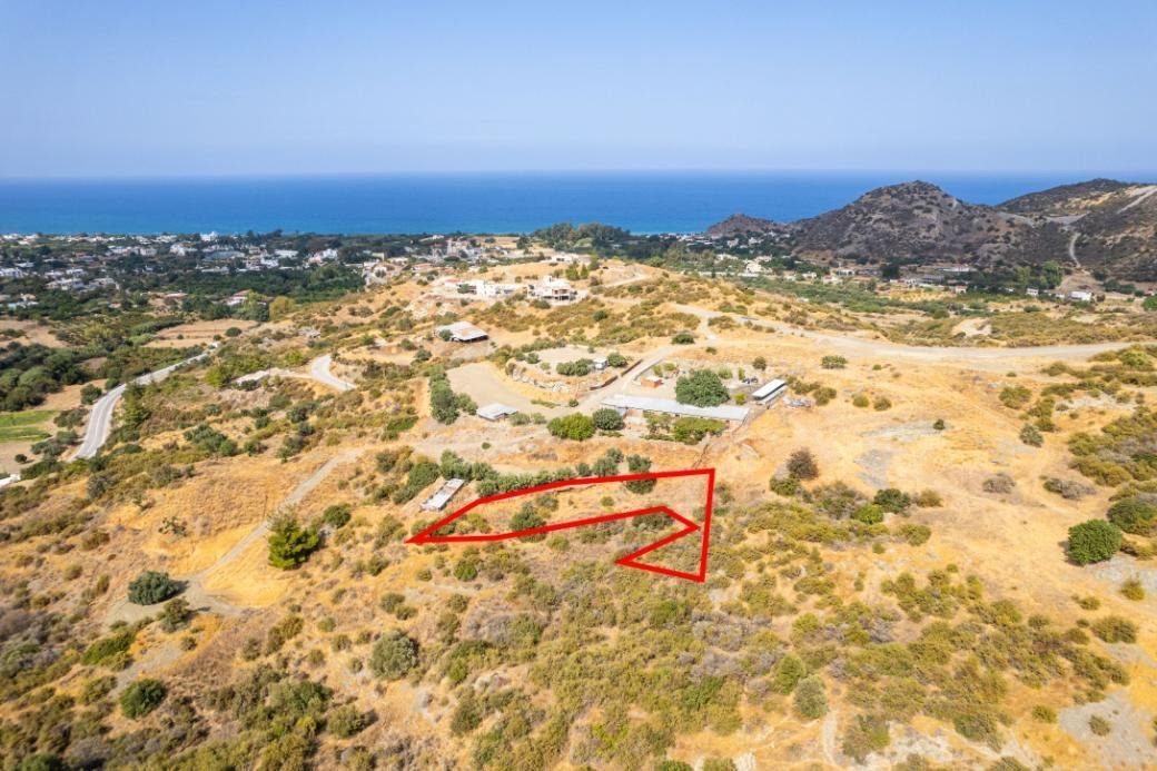 Residential field in Kato Pyrgos, Nicosia photo 1