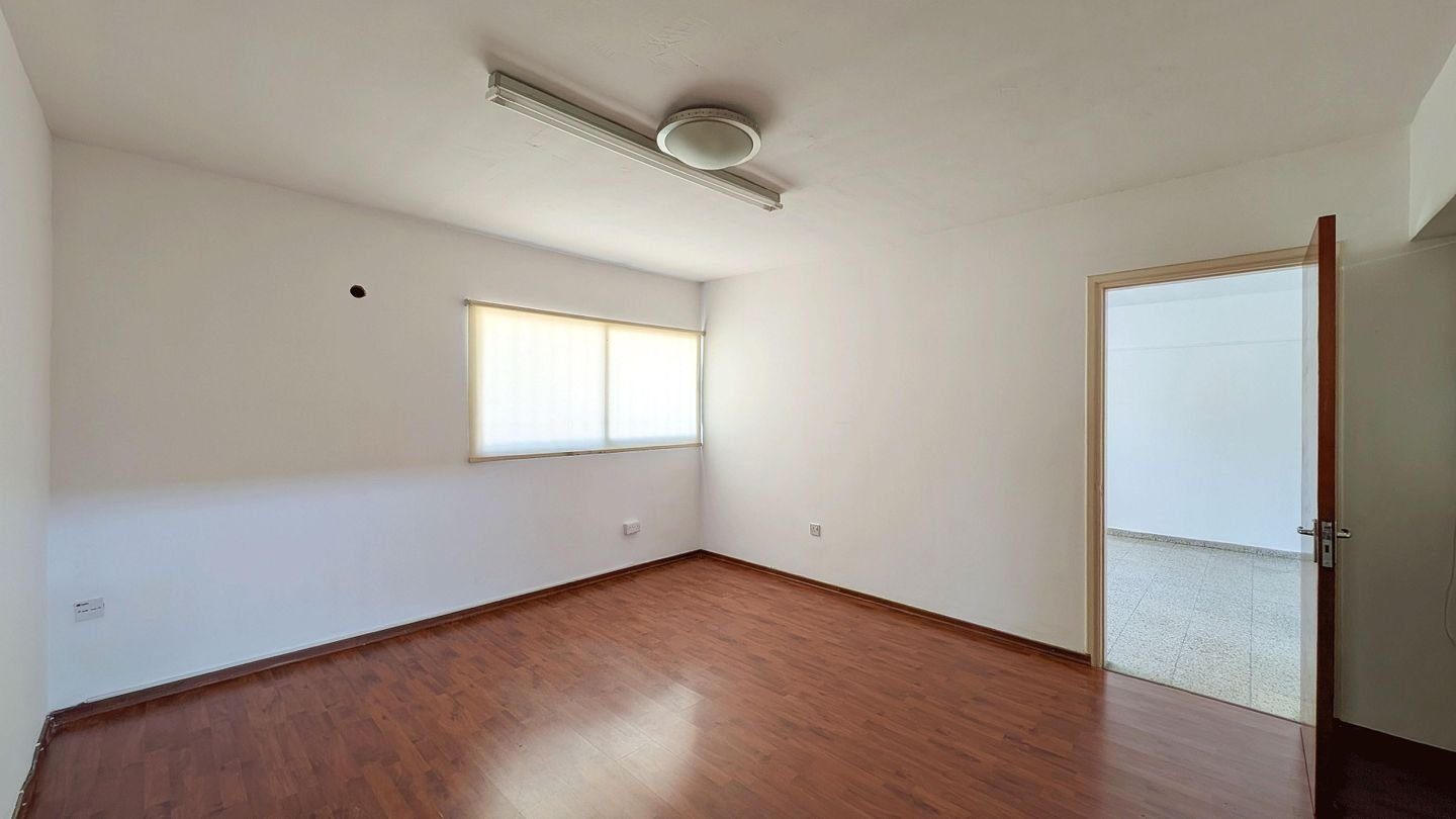 Commercial Building in Lympia, Nicosia photo 10