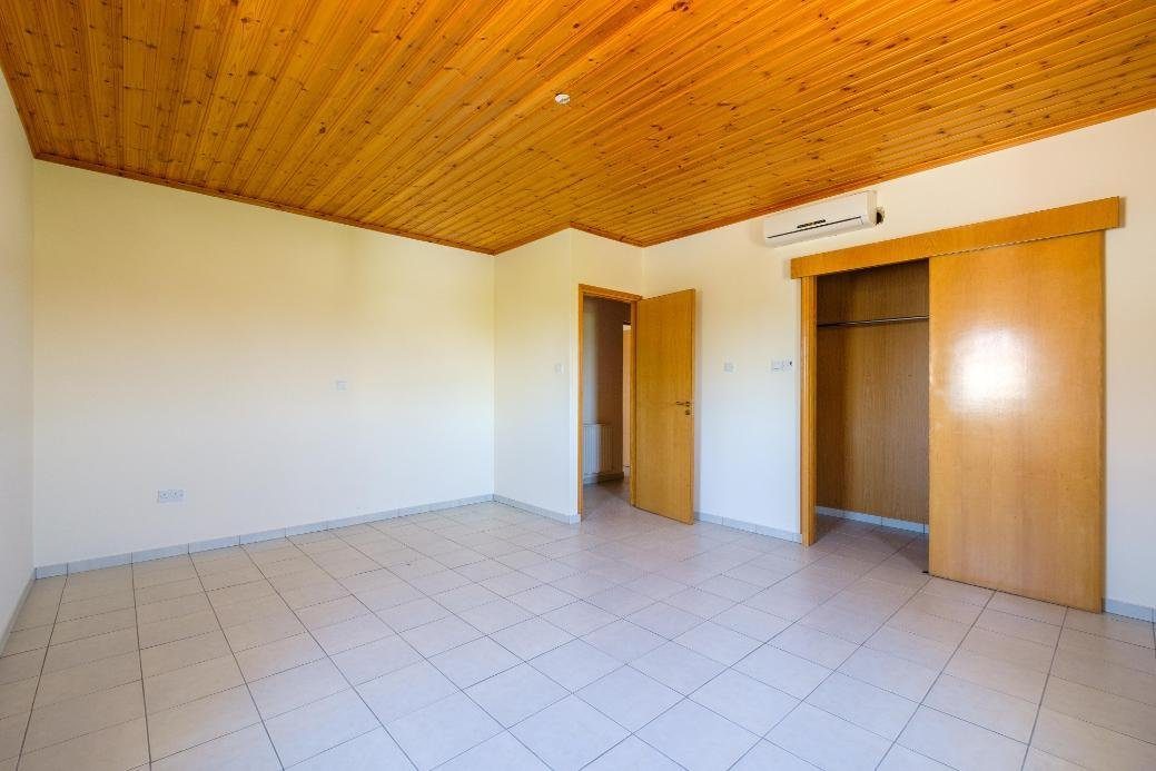 5 bedroom house in Dali, Nicosia photo 4