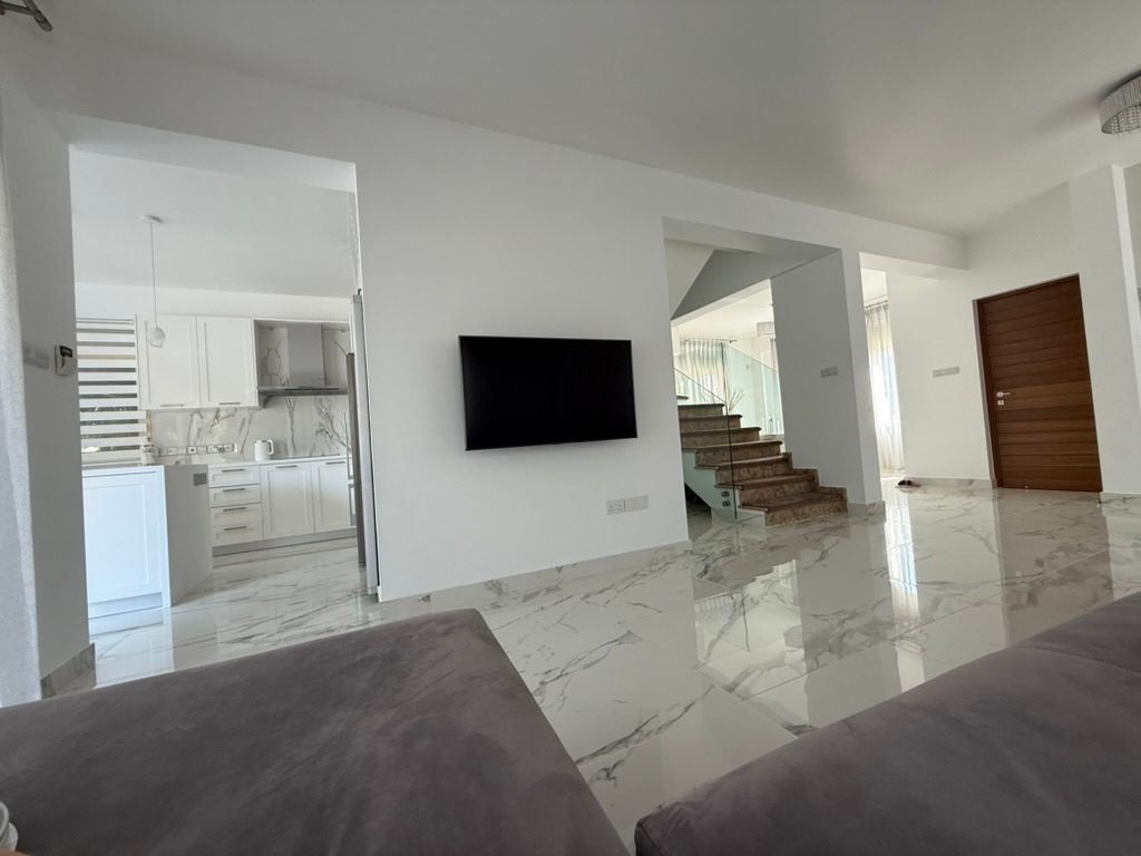 5 BR Mansion villa in Pyrgos, Limassol photo 5