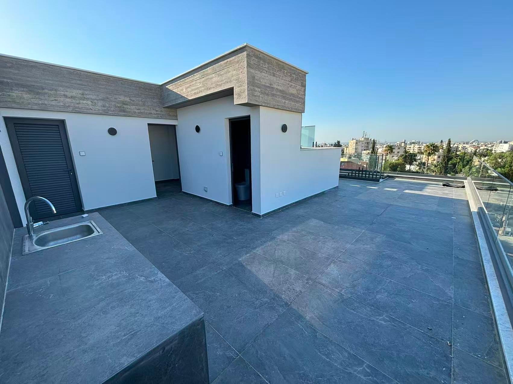 2+1 BR Penthouse in Agios Georgios, Limassol