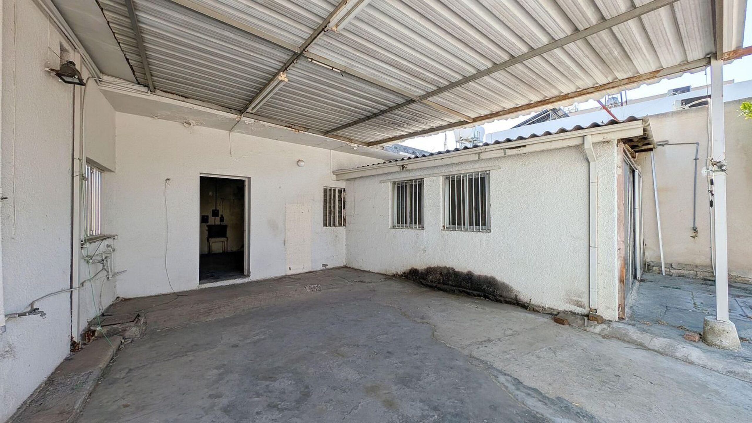 3 BR House in Larnaca photo 8