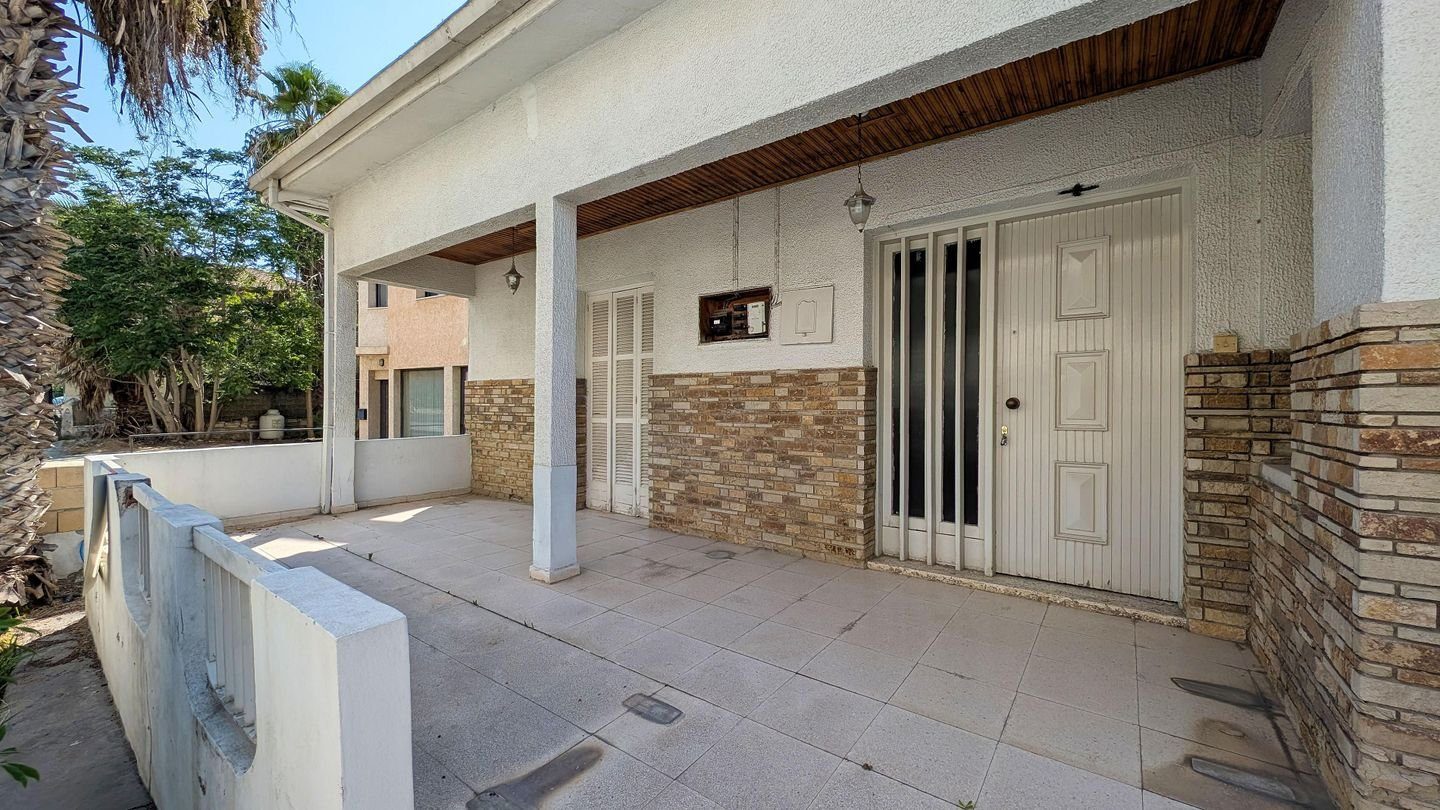 3 BR House in Larnaca photo 6