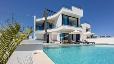 4 BR Villa in Agia Napa, Famagusta thumbnail 1