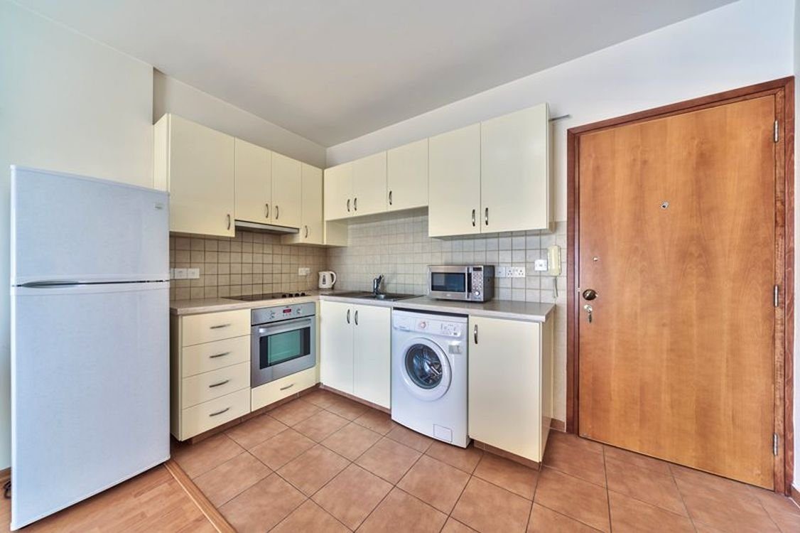 1 BR Apartment in Mouttagiaka, Limassol — photo 3