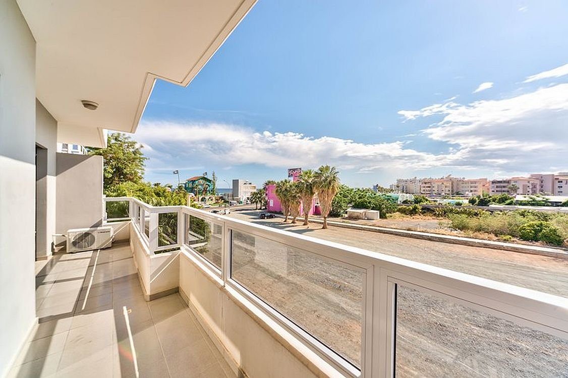 1 BR Apartment in Mouttagiaka, Limassol — photo 5