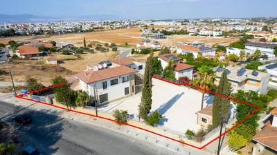 Dom z 4 syp. w Agios Vasileios, Strovolos, Nikozja, miniatura 1