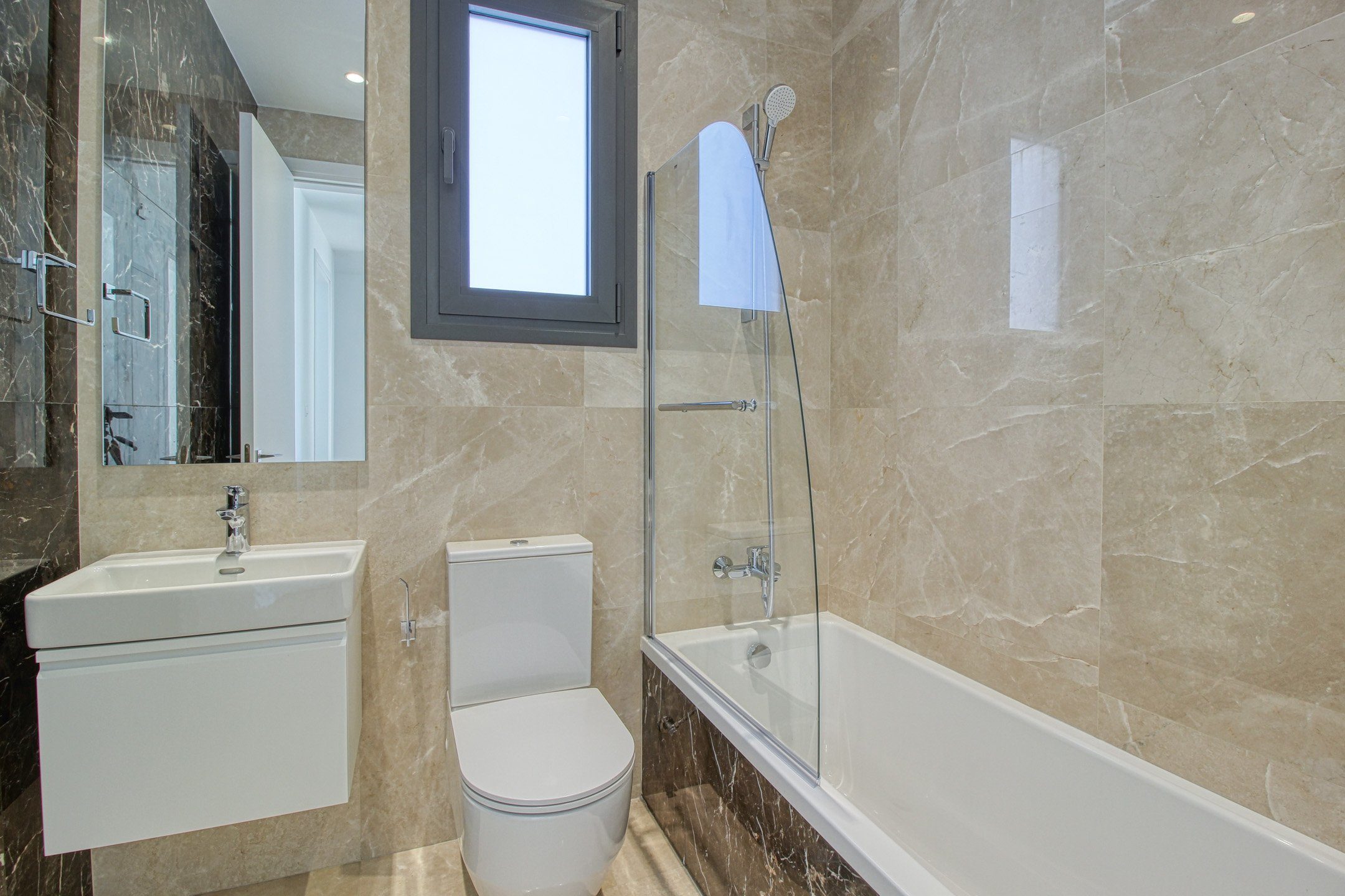3 BR Apartment in Potamos Germasogeias, Limassol — photo 8