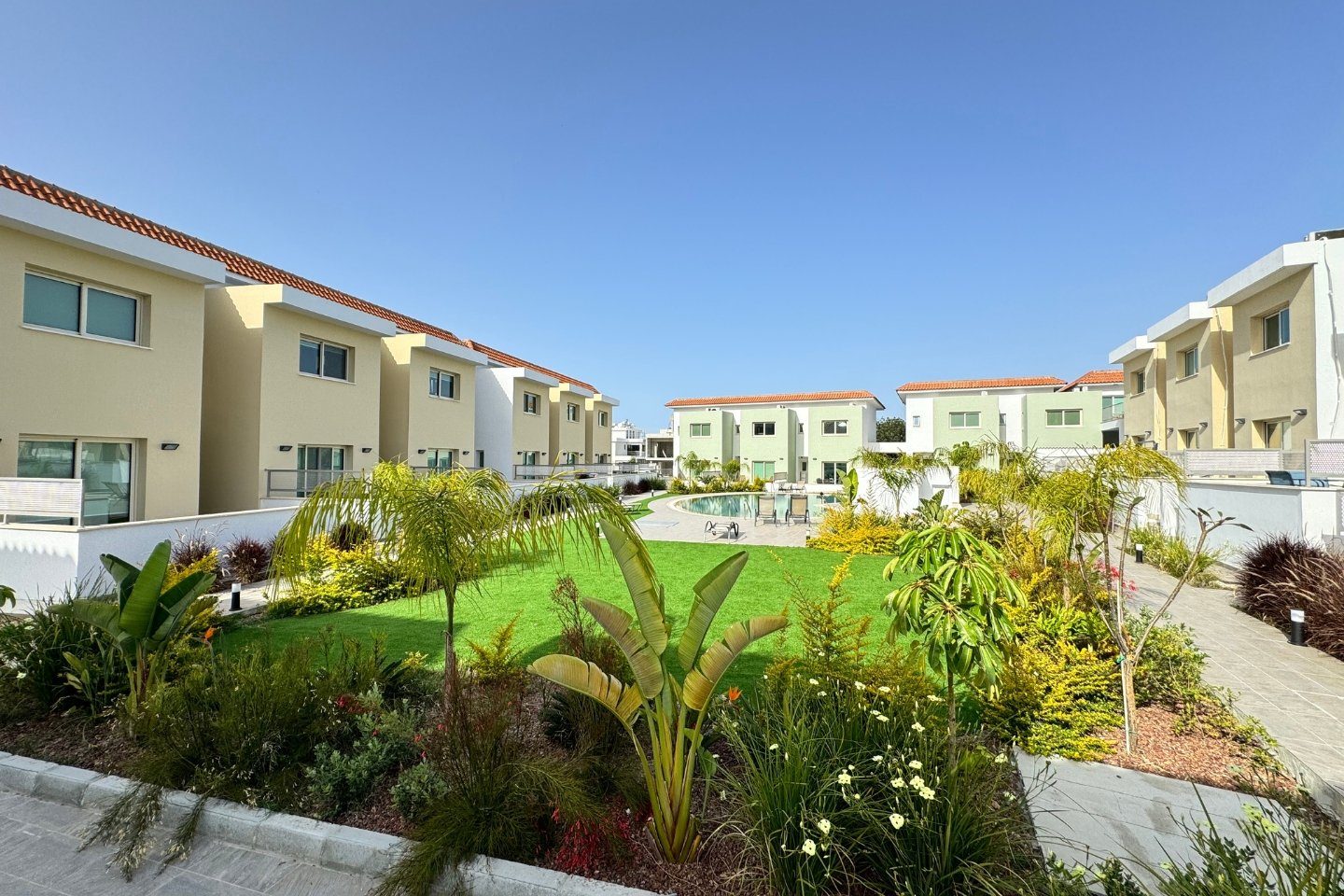 2 BR Townhouse in Erimi, Limassol photo 7
