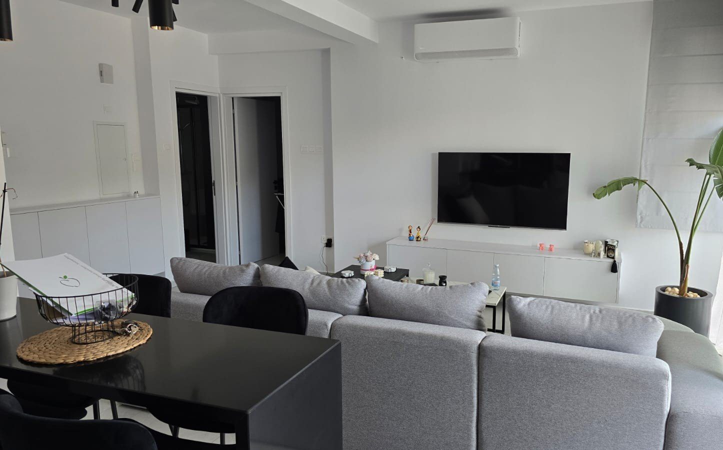 1 BR Apartment in Agia Fyla, Limassol photo 4
