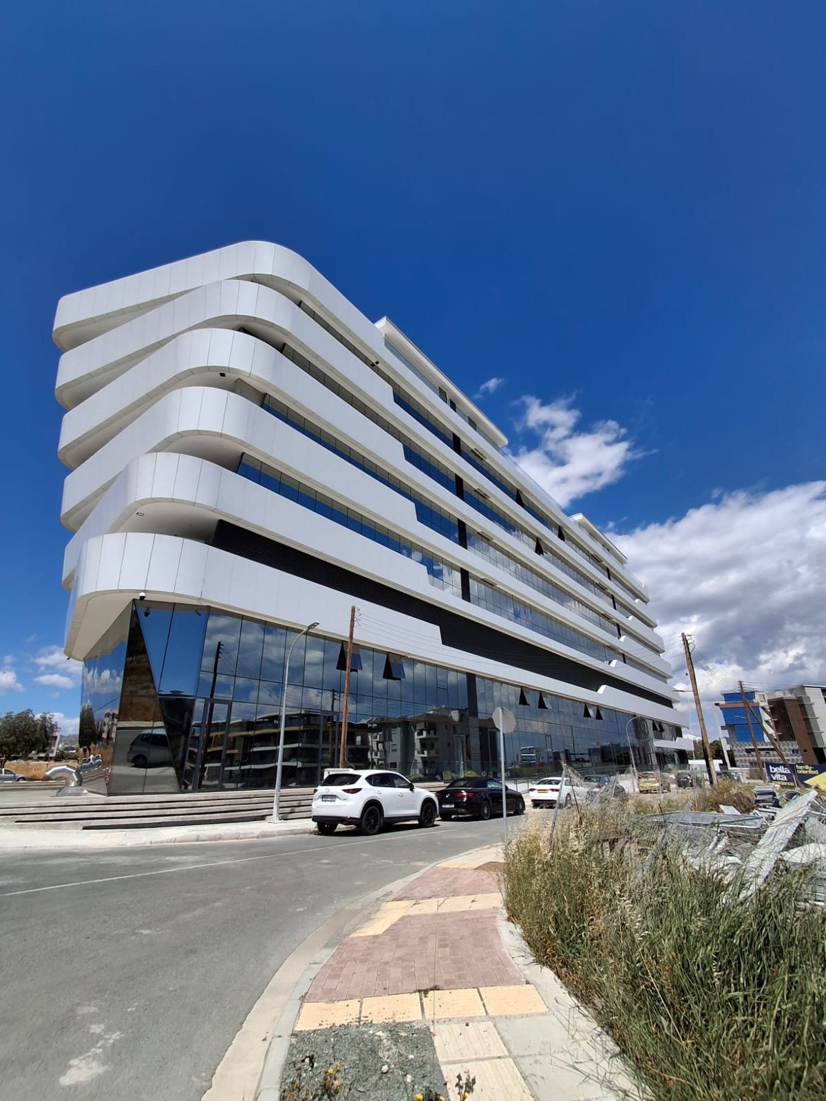 Ground Floor + Mezzanine in Mesa Geitonia, Limassol photo 1