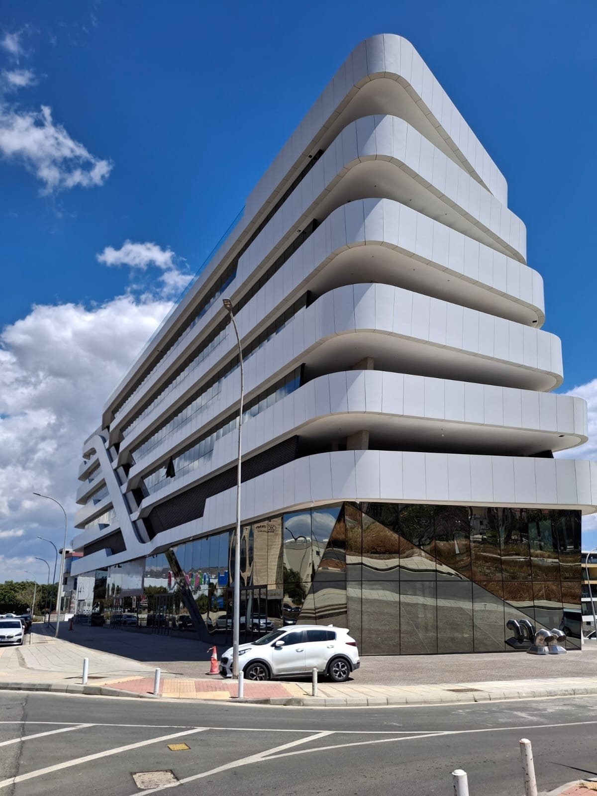 Ground Floor + Mezzanine in Mesa Geitonia, Limassol photo 2