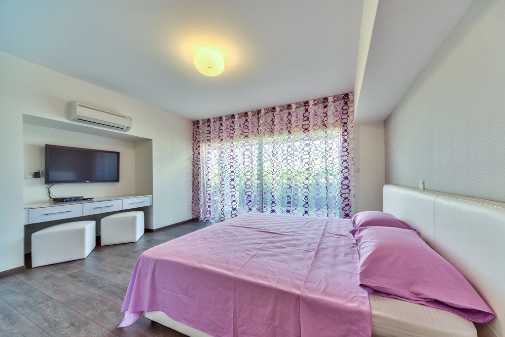 3 BR Penthouse in Potamos Germasogeias, Limassol photo 7