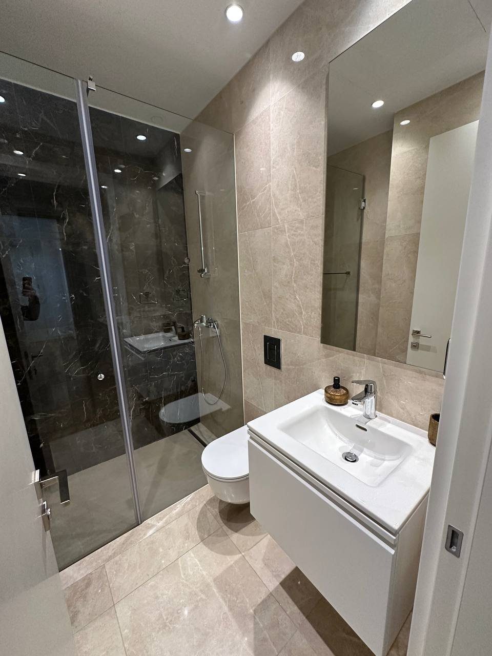 4 BR Triplex Apartment with a garden in Potamos Germasogeias, Limassol photo 18