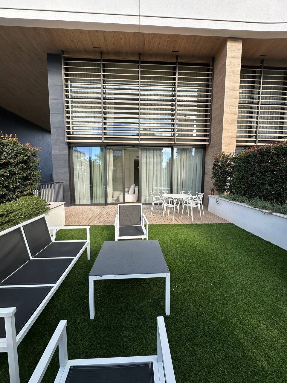 4 BR Triplex Apartment with a garden in Potamos Germasogeias, Limassol photo 25