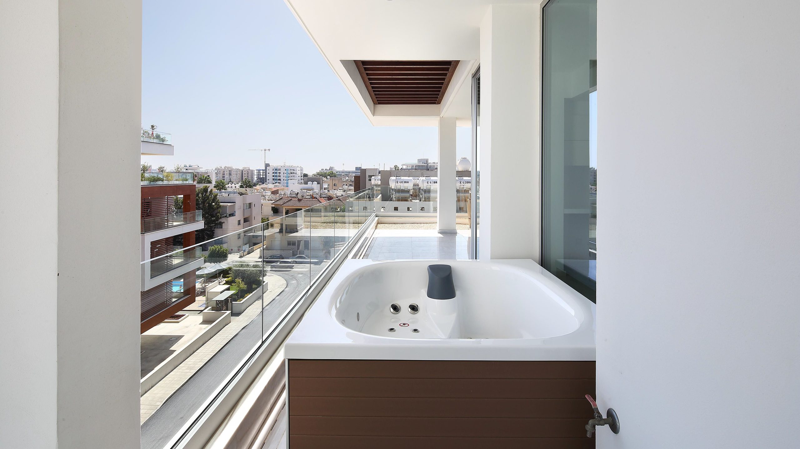 3 BR Apartment in Limassol photo 6