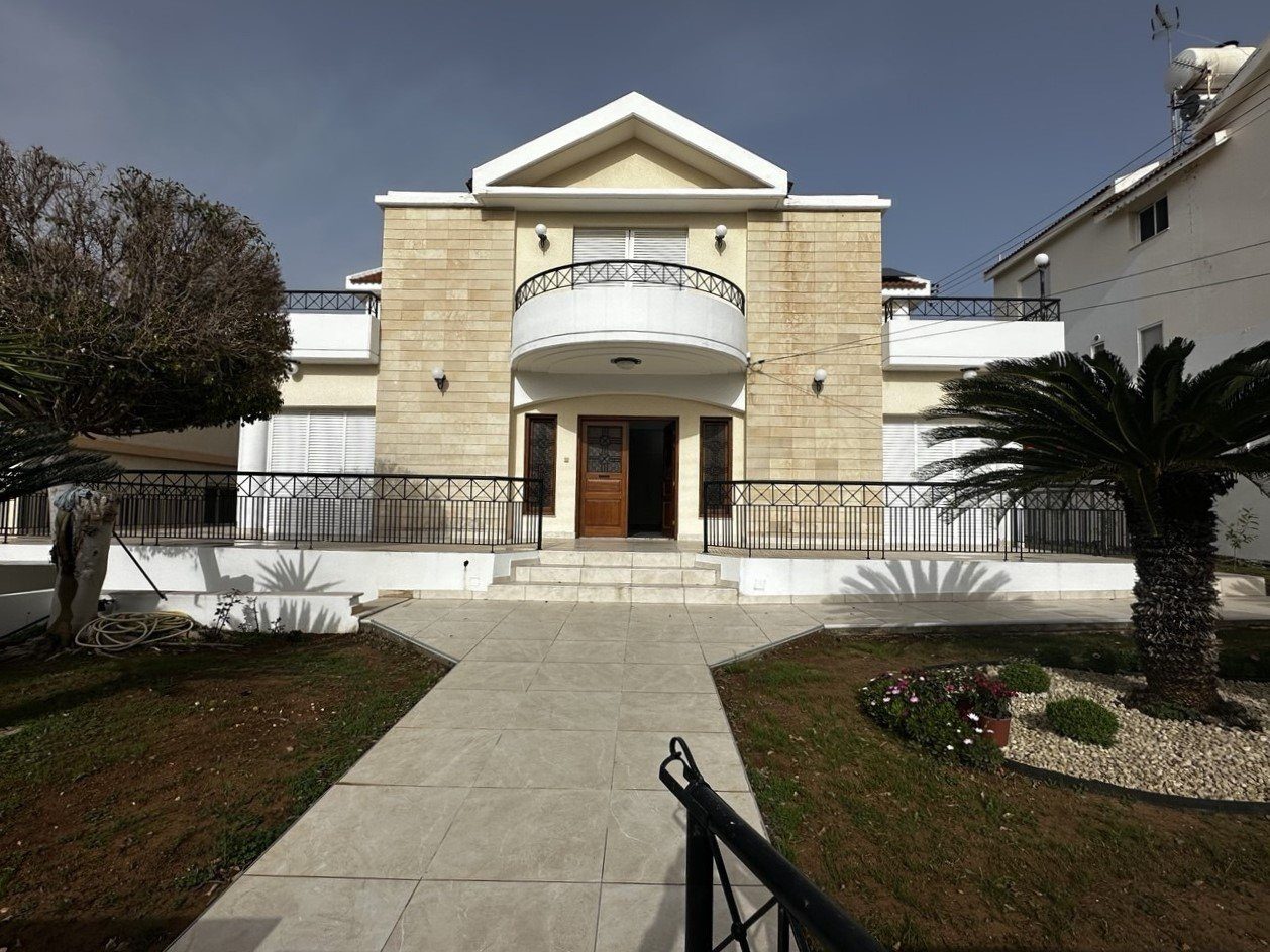 3+1 BR Detached House in Agios Athanasios, Limassol