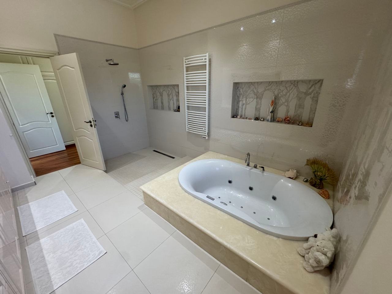 Exclusive Private Estate with Two Villas and a Spa Complex in Agios Tychonas, Limassol photo 13
