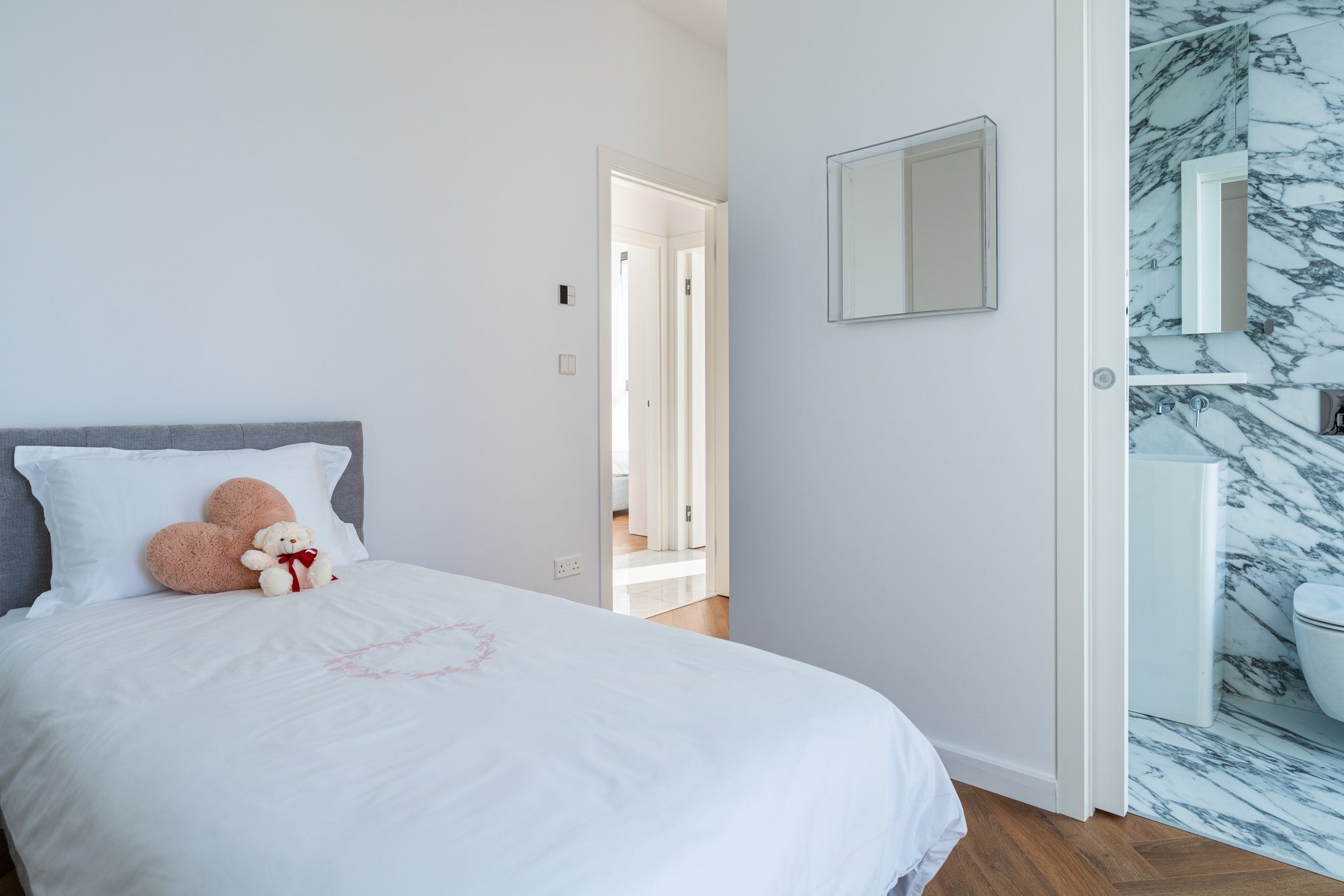 4 BR Apartment in Agios Tychonas, Limassol photo 15