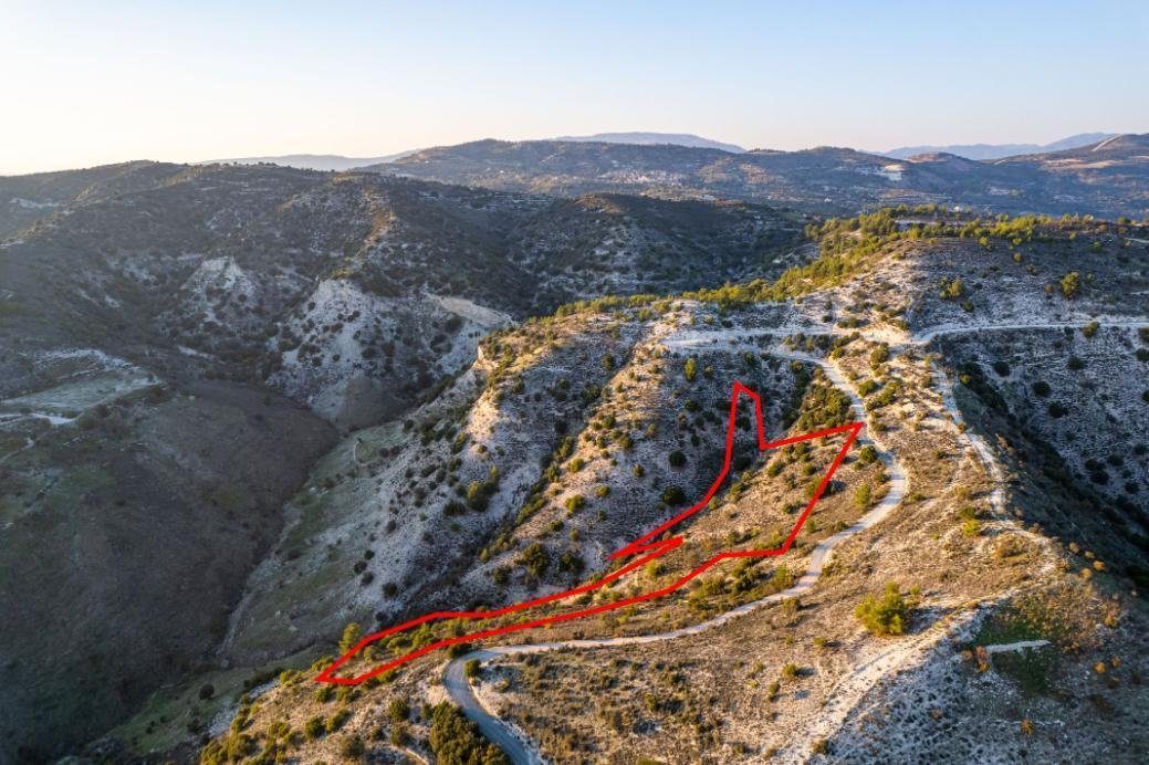 Αgricultural field in Salamiou, Paphos photo 4