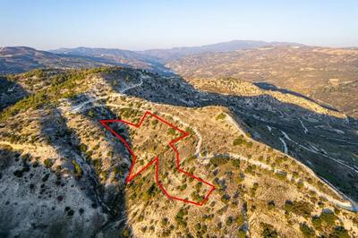 Αgricultural field in Salamiou, Paphos thumbnail 2