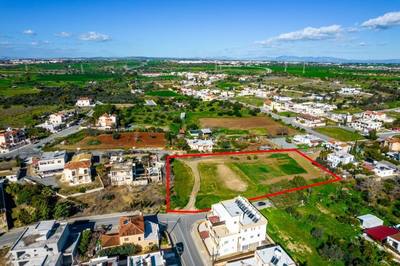 Shared residential field in Ormideia, Larnaca thumbnail 3