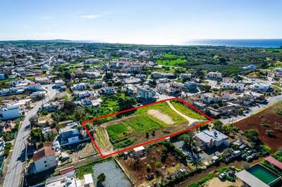Shared residential field in Ormideia, Larnaca thumbnail 5