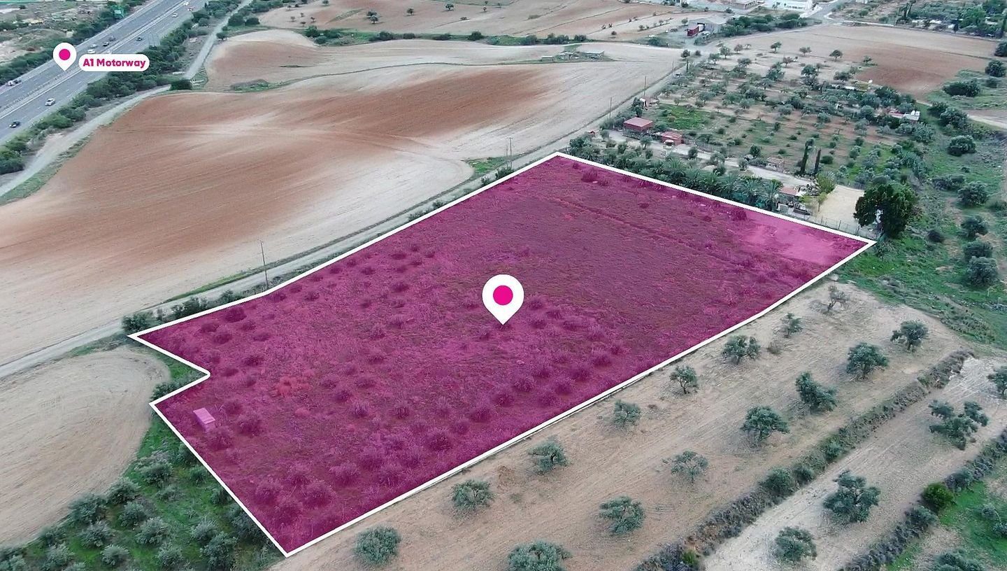 Residential Field in Latsia, Nicosia photo 1