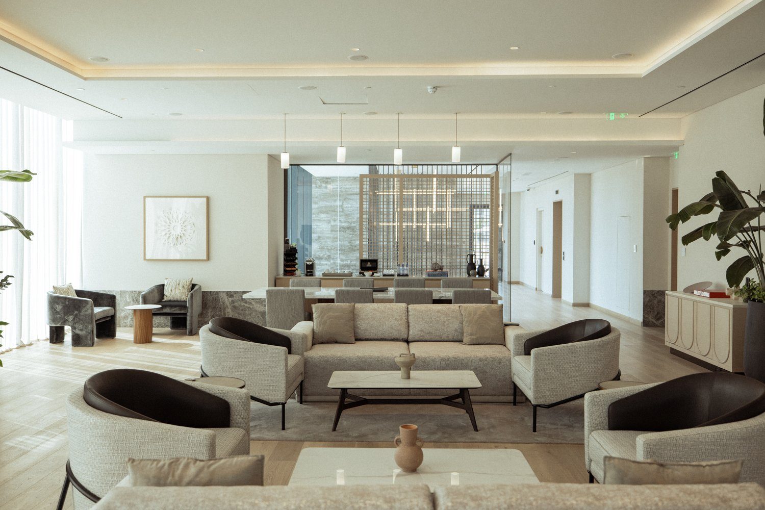 1 BR Luxury Apartment in Mouttagiaka, Limassol photo 20