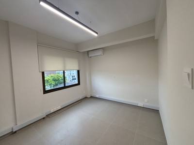 Fully renovated Office in Neapolis, Limassol thumbnail 8