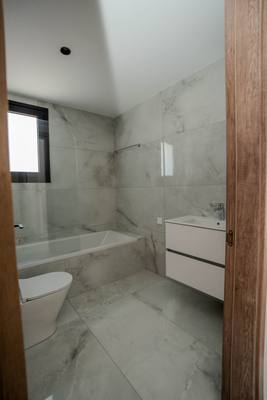 3 BR Penthouse in Arnaoutogeitonia, Limassol thumbnail 6